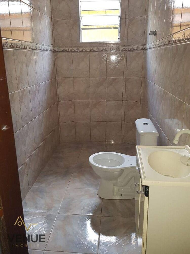 Casa à venda com 3 quartos, 300m² - Foto 4