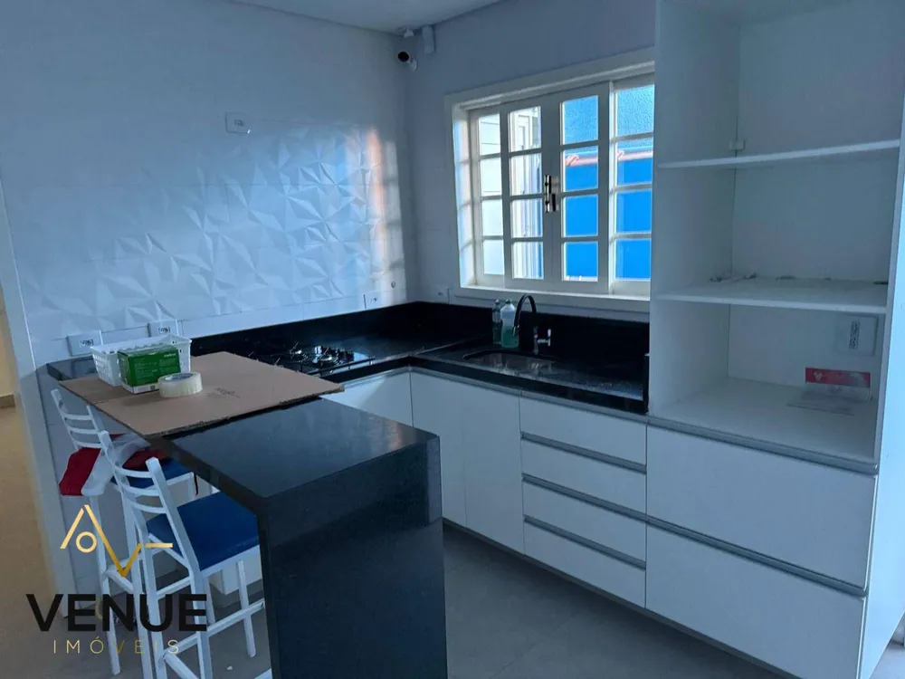 Sobrado, 3 quartos, 200 m² - Foto 2