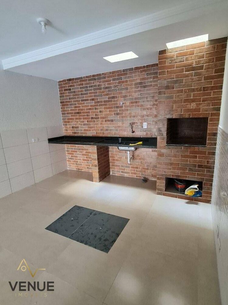 Sobrado à venda com 3 quartos, 200m² - Foto 3