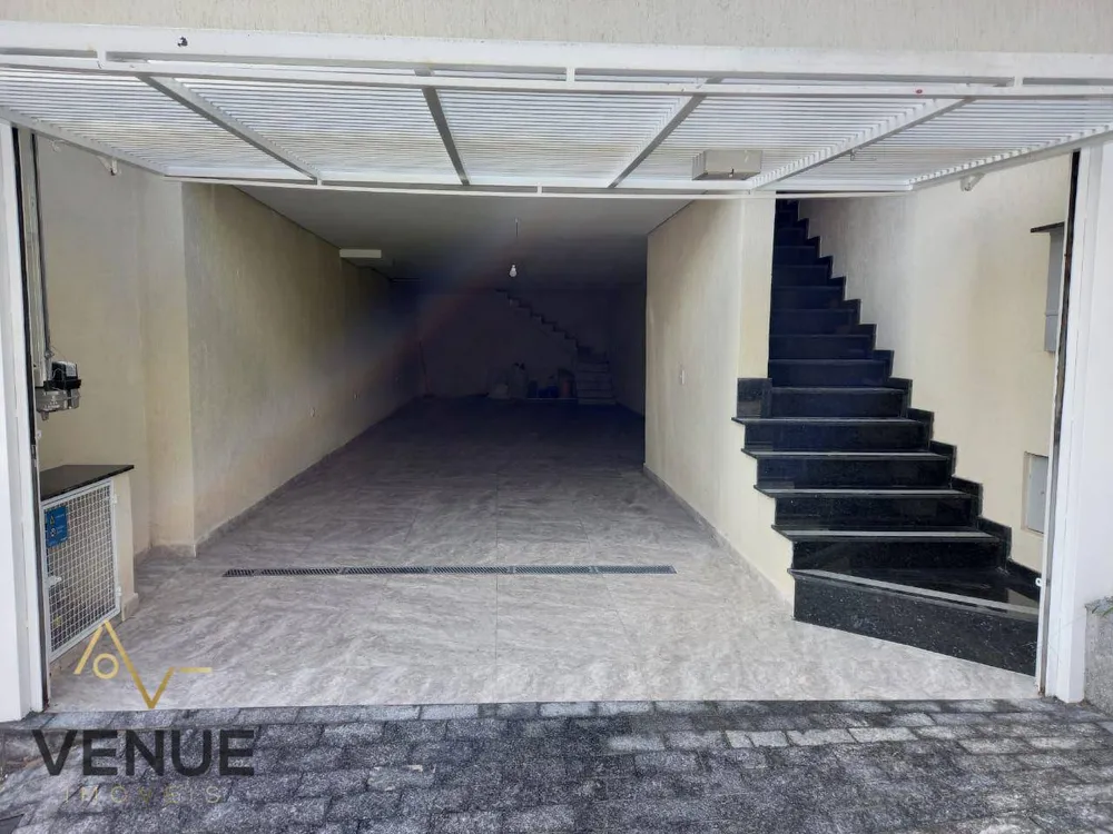 Sobrado, 3 quartos, 219 m² - Foto 2