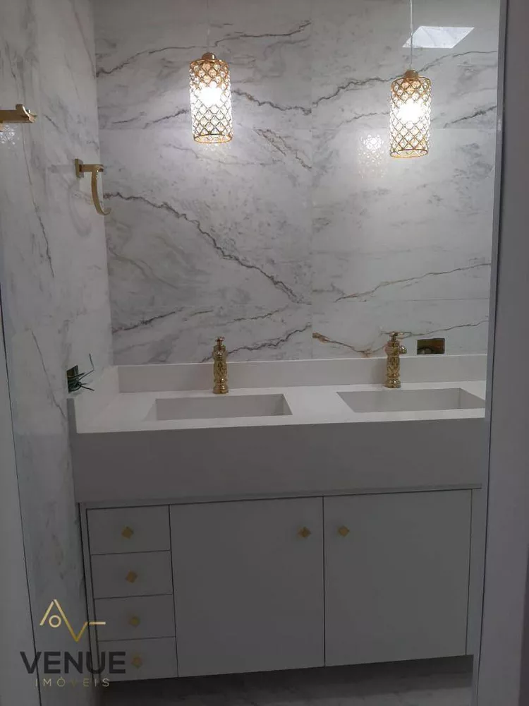 Sobrado, 3 quartos, 219 m² - Foto 4