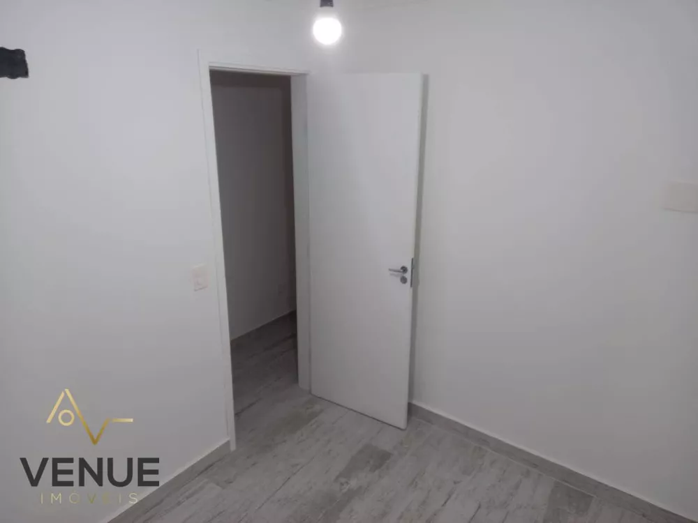 Sobrado, 3 quartos, 219 m² - Foto 2