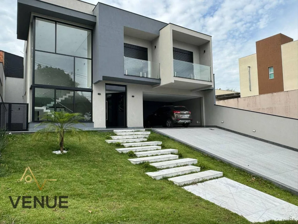 Casa de Condomínio à venda com 4 quartos, 245m² - Foto 2