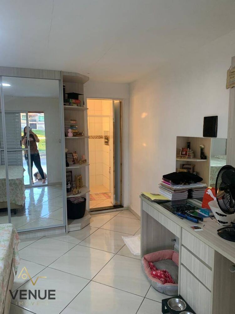 Sobrado, 5 quartos, 240 m² - Foto 1