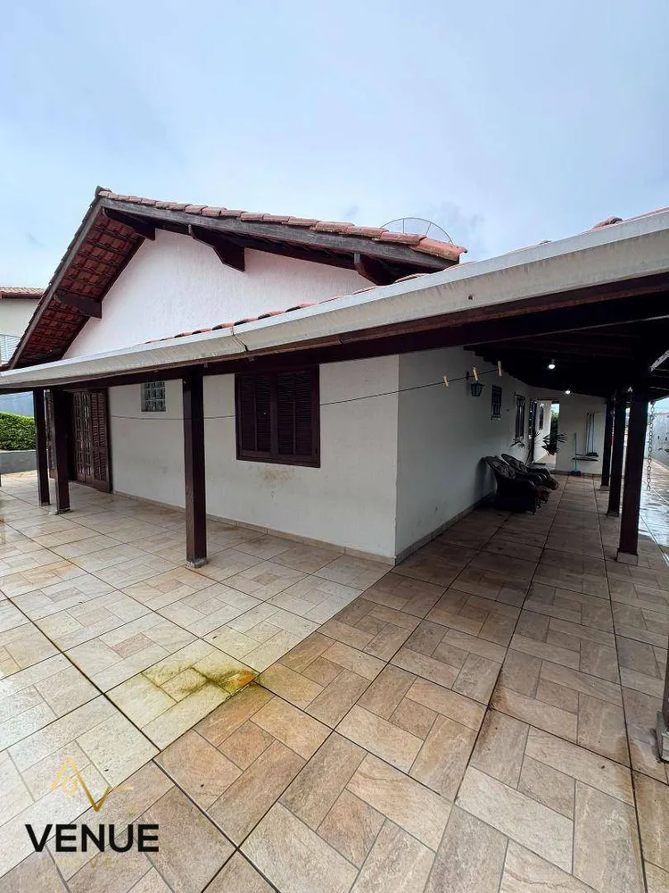 Chácara, 6 quartos, 1000 m² - Foto 8