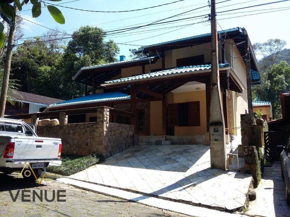 Sobrado, 6 quartos, 460 m² - Foto 1