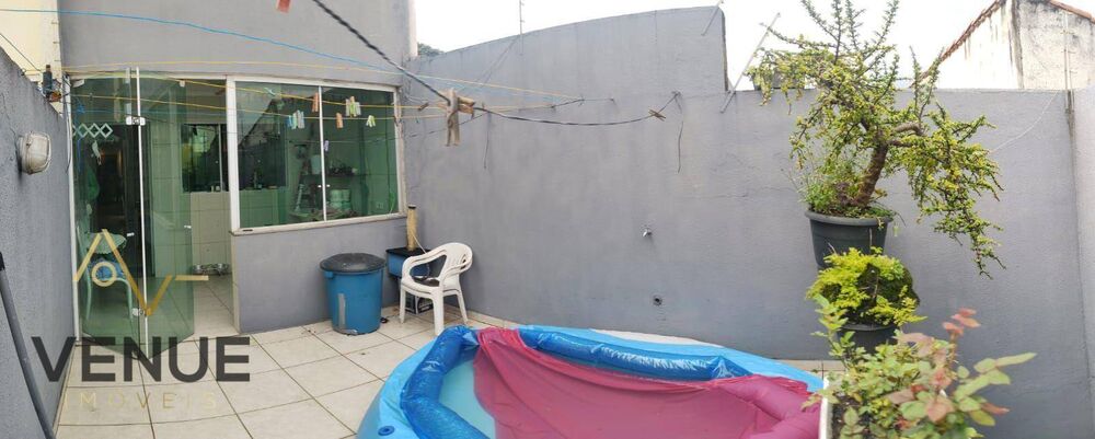 Sobrado, 3 quartos, 219 m² - Foto 2