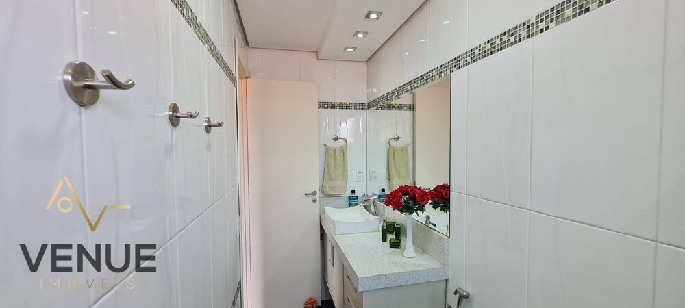Apartamento, 3 quartos, 136 m² - Foto 2