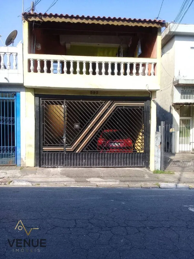 Sobrado, 6 quartos, 240 m² - Foto 1