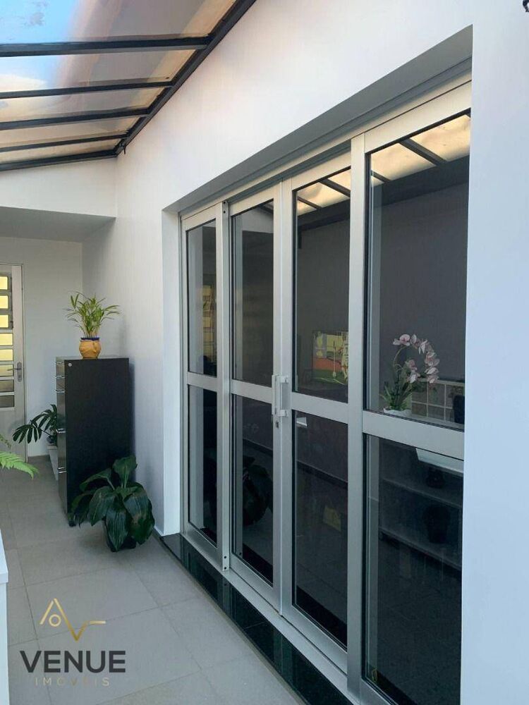 Sobrado, 3 quartos, 186 m² - Foto 2