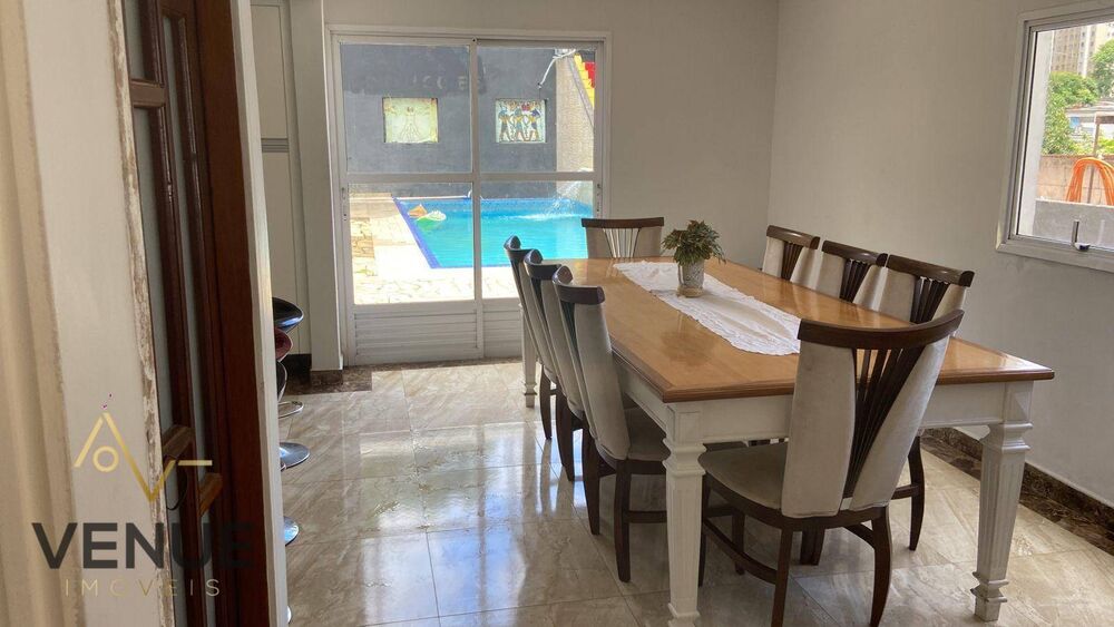 Sobrado, 4 quartos, 340 m² - Foto 2