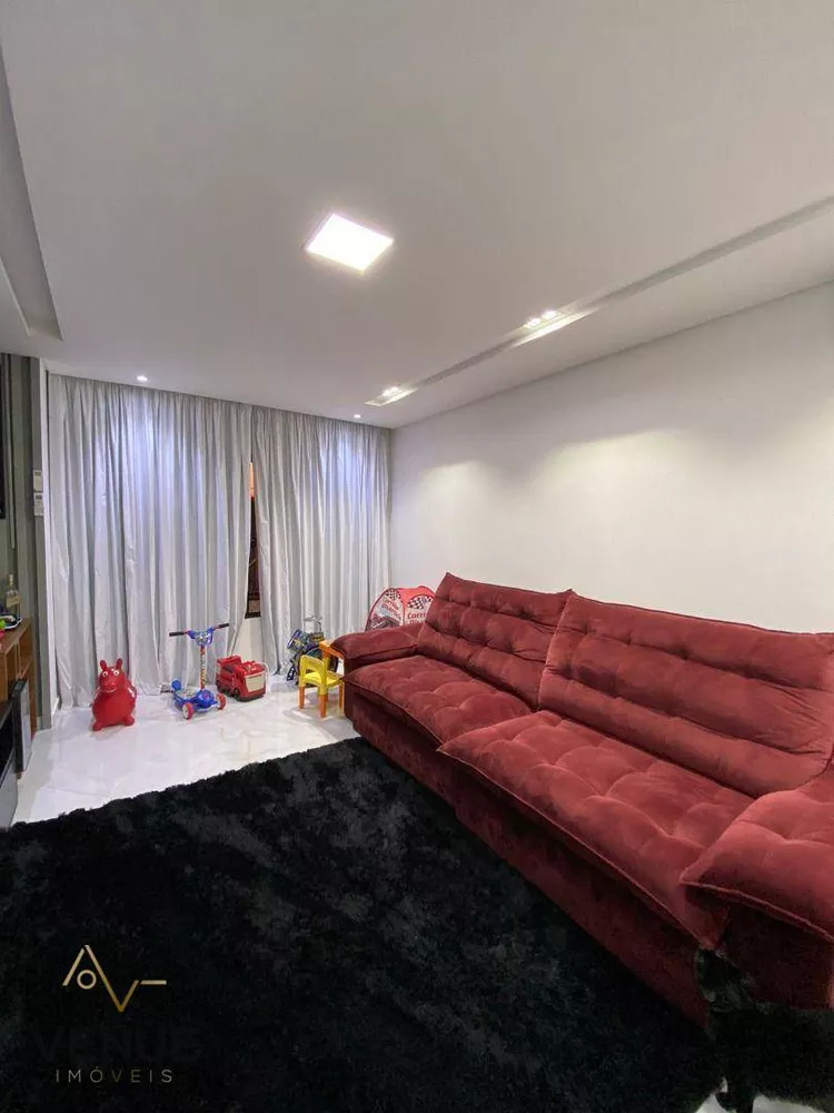 Sobrado, 2 quartos, 240 m² - Foto 1