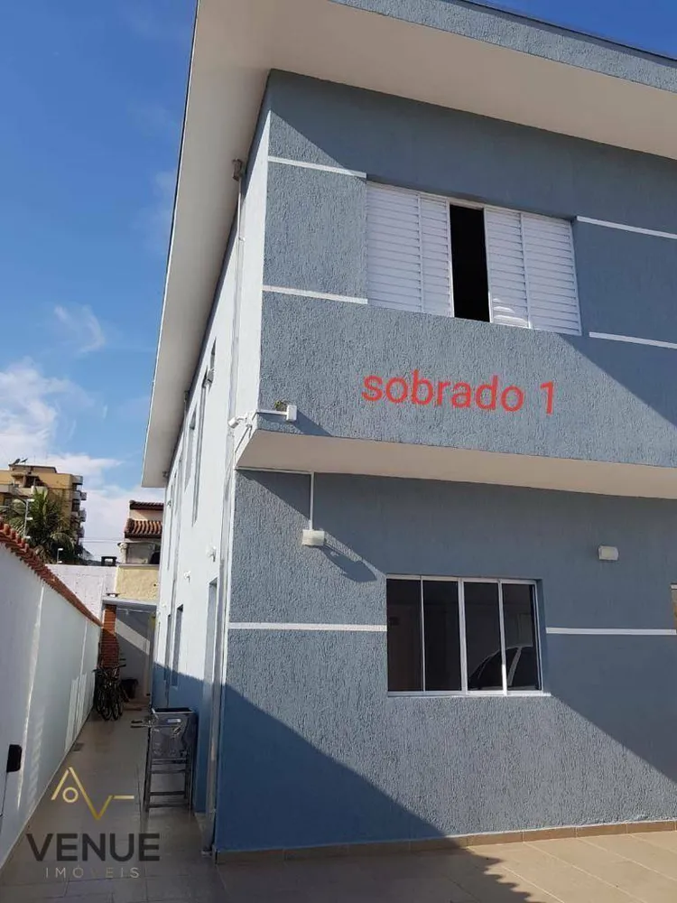 Sobrado, 8 quartos, 216 m² - Foto 1