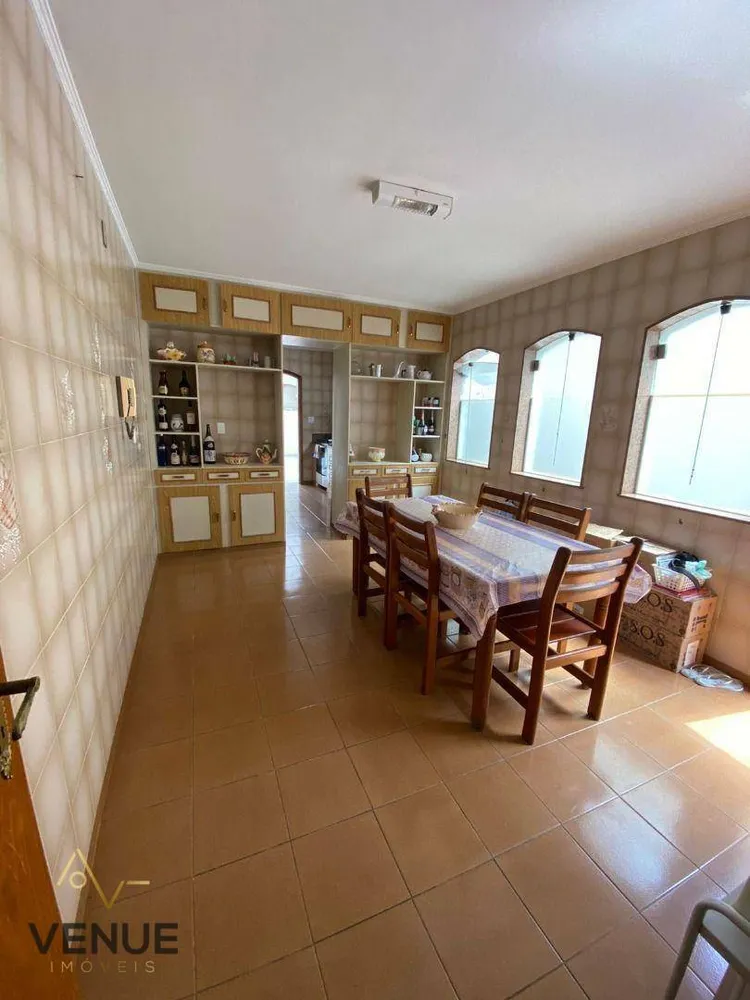Sobrado, 5 quartos, 174 m² - Foto 2