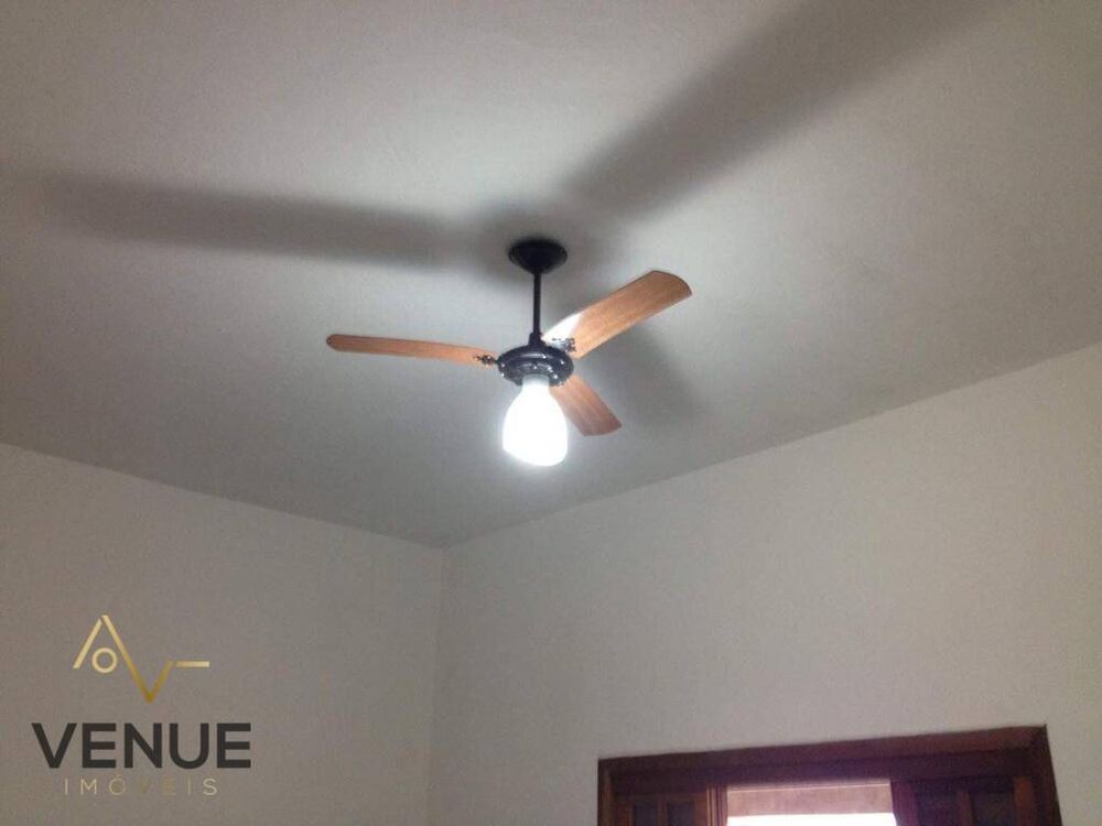 Casa, 4 quartos, 230 m² - Foto 1