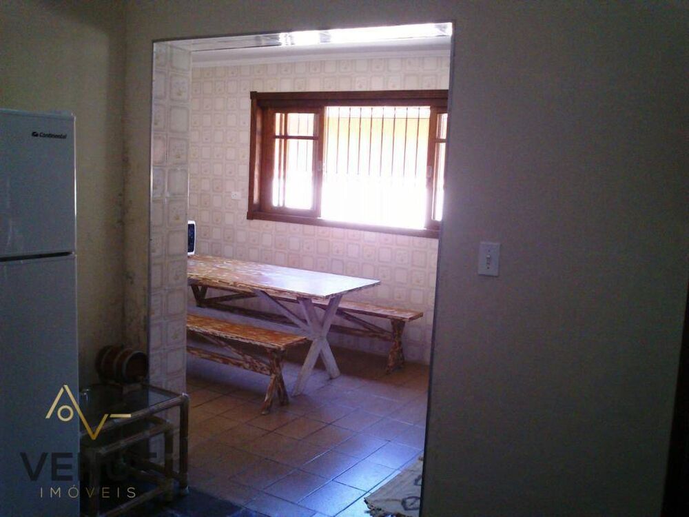 Casa, 4 quartos, 230 m² - Foto 3