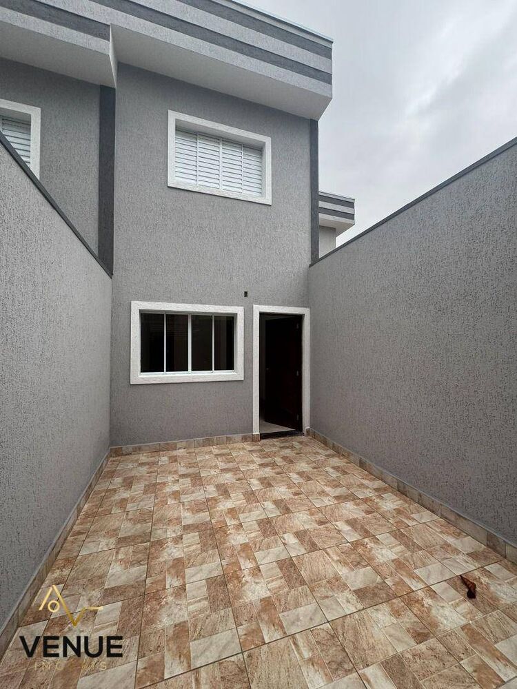 Sobrado à venda com 2 quartos, 62m² - Foto 1