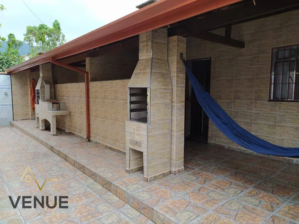Casa, 3 quartos, 242 m² - Foto 2