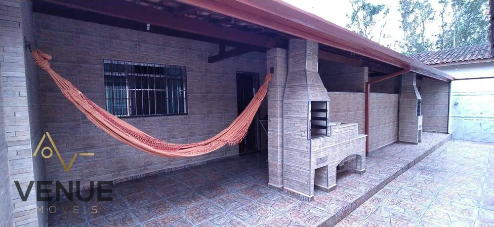 Casa, 3 quartos, 242 m² - Foto 1
