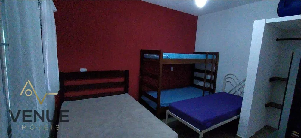 Casa, 3 quartos, 242 m² - Foto 4