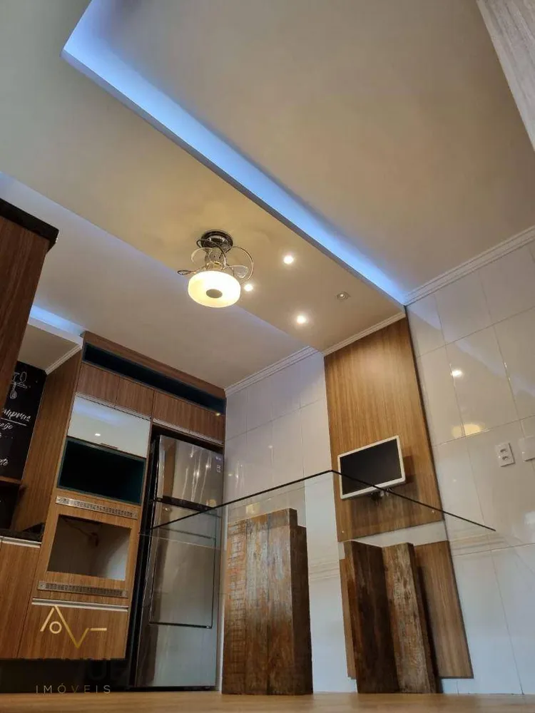 Sobrado, 3 quartos, 285 m² - Foto 1