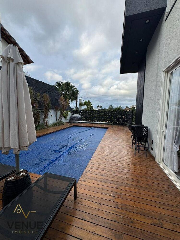 Casa de Condomínio à venda e aluguel com 3 quartos, 500m² - Foto 3