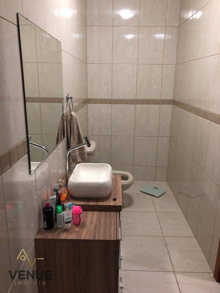 Sobrado, 3 quartos, 180 m² - Foto 2