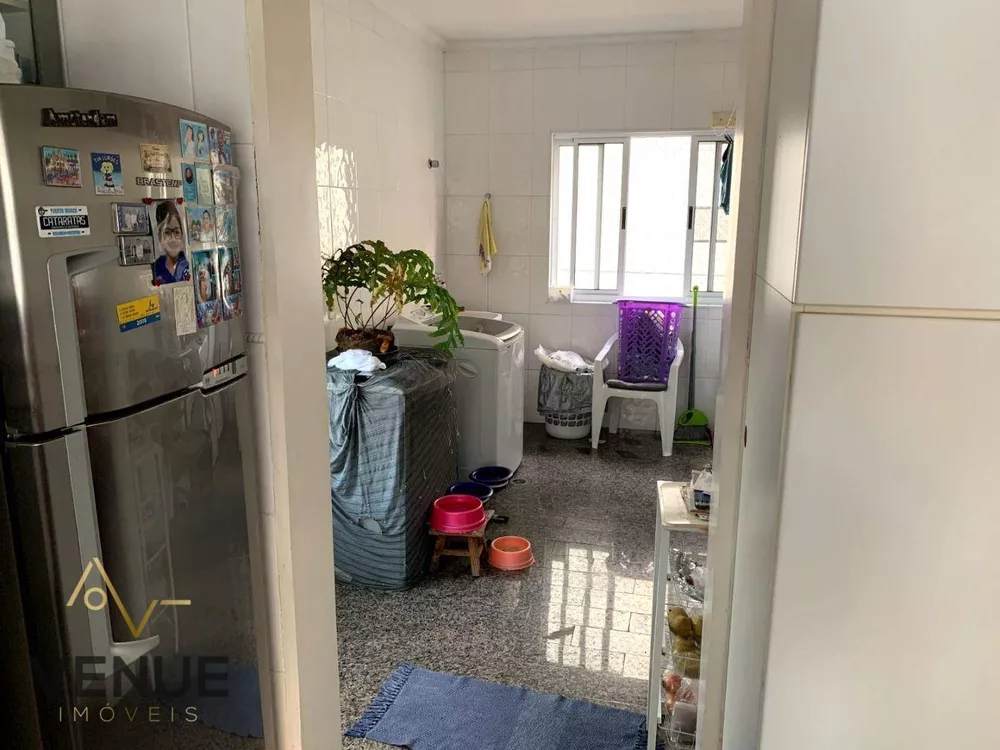 Sobrado, 4 quartos, 311 m² - Foto 1
