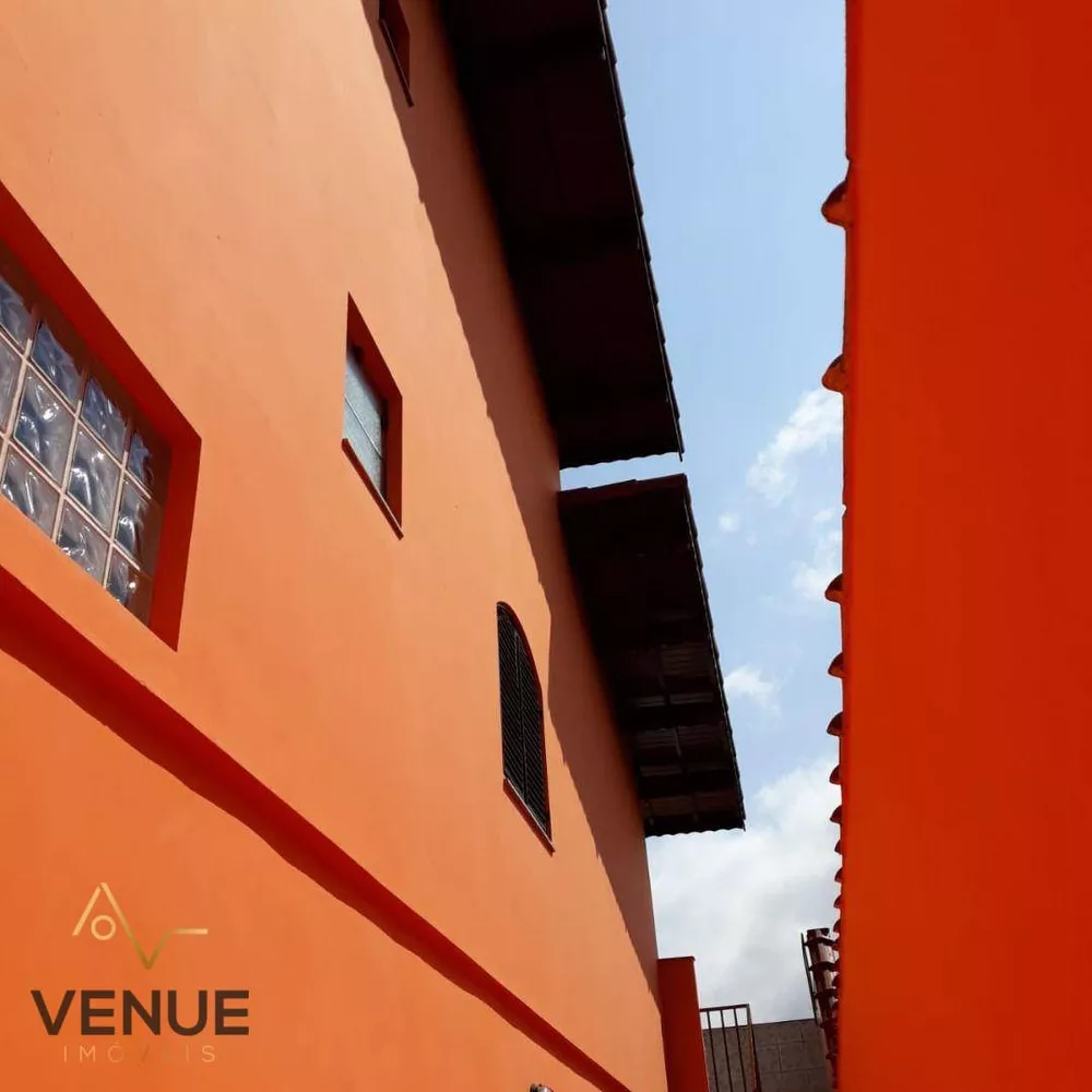 Sobrado, 3 quartos, 274 m² - Foto 1