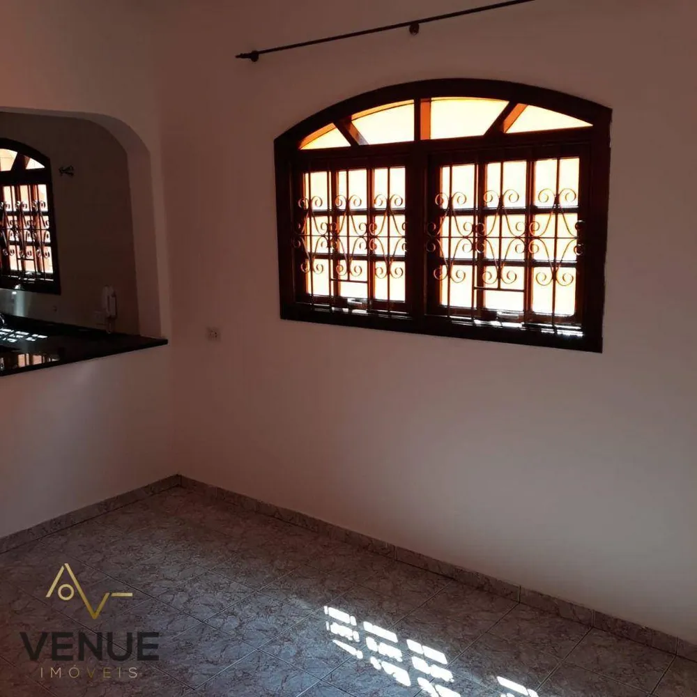 Sobrado, 3 quartos, 274 m² - Foto 2
