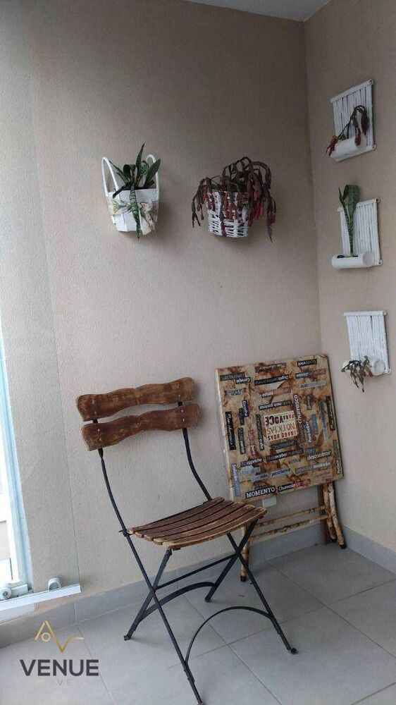 Apartamento à venda com 2 quartos, 72m² - Foto 2