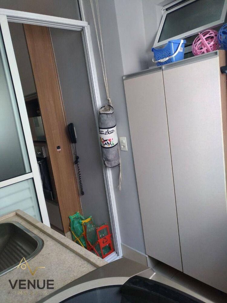 Apartamento à venda com 2 quartos, 72m² - Foto 3