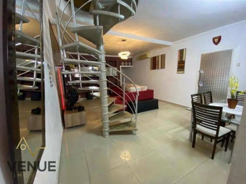 Sobrado, 4 quartos, 660 m² - Foto 1