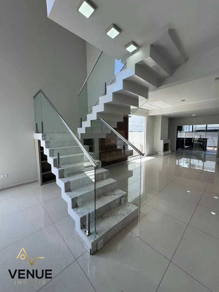 Casa de Condomínio, 4 quartos - Foto 1