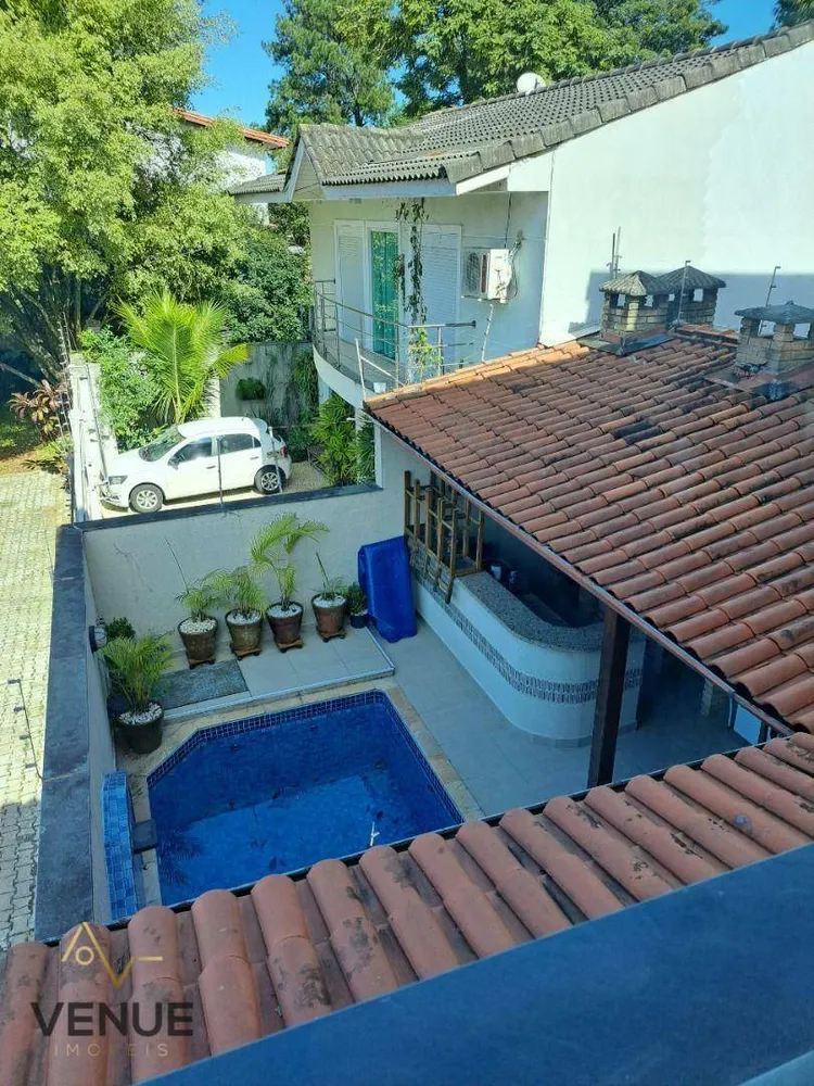 Sobrado, 3 quartos, 250 m² - Foto 1