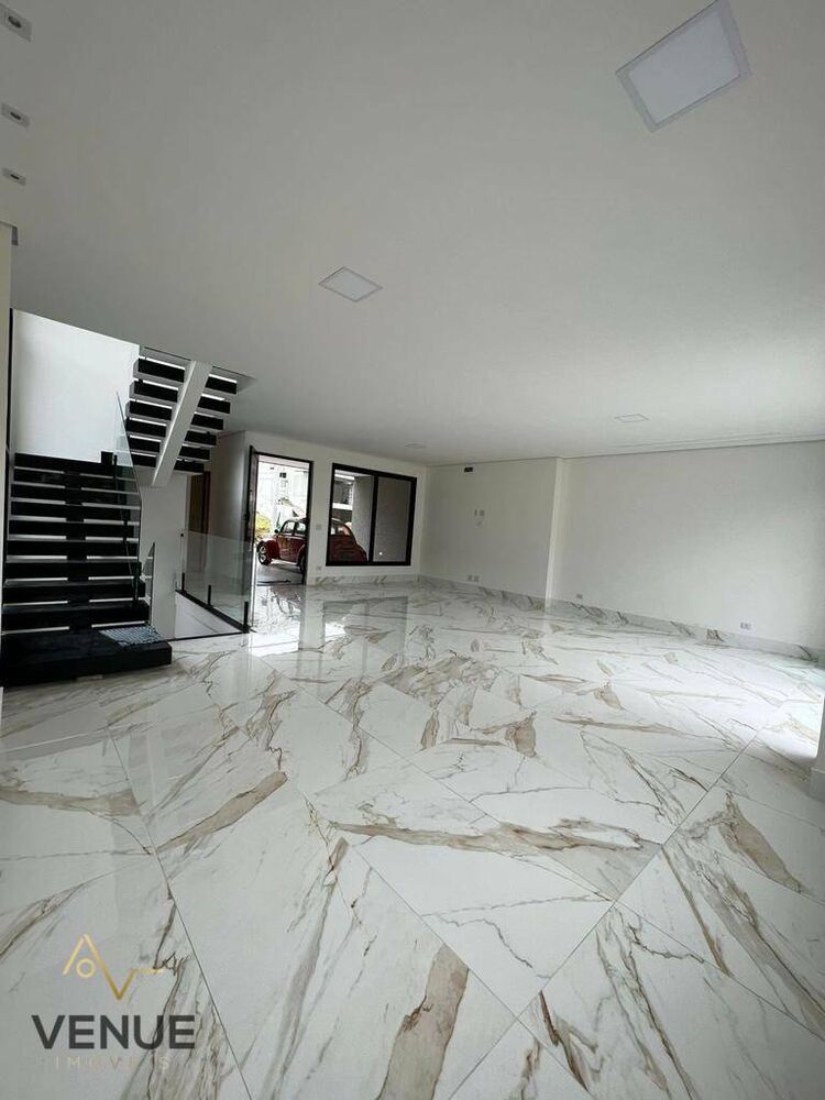 Sobrado, 4 quartos, 450 m² - Foto 2
