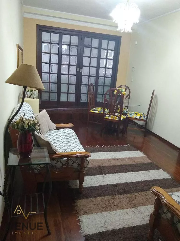 Sobrado à venda com 3 quartos, 220M2 - Foto 1