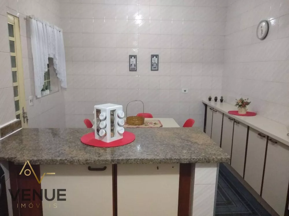 Sobrado à venda com 3 quartos, 220M2 - Foto 13