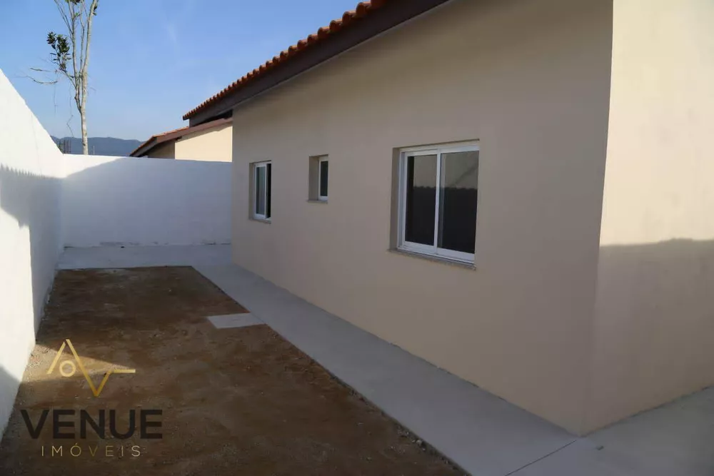 Casa, 2 quartos, 52 m² - Foto 1