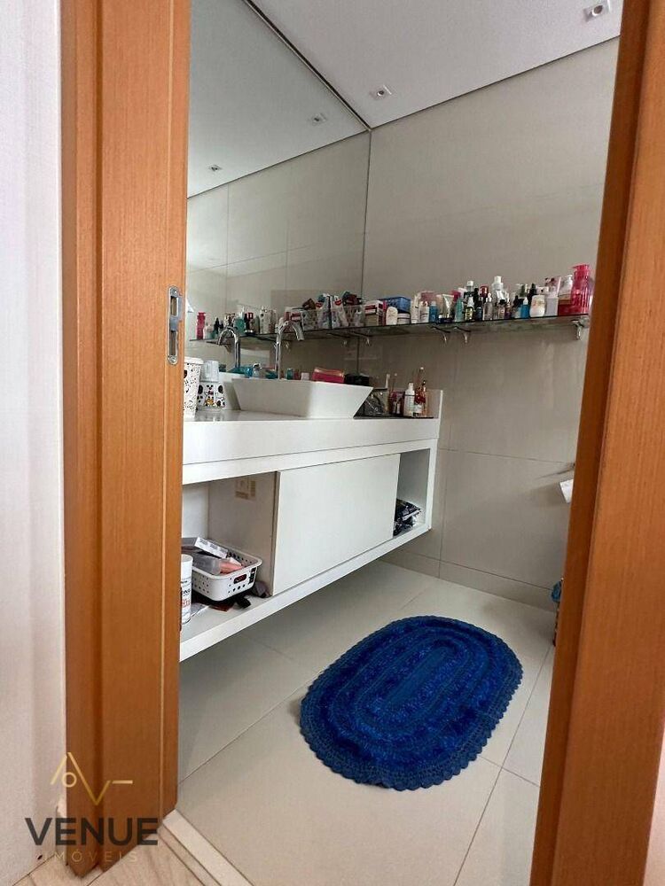 Apartamento à venda com 3 quartos, 193m² - Foto 3