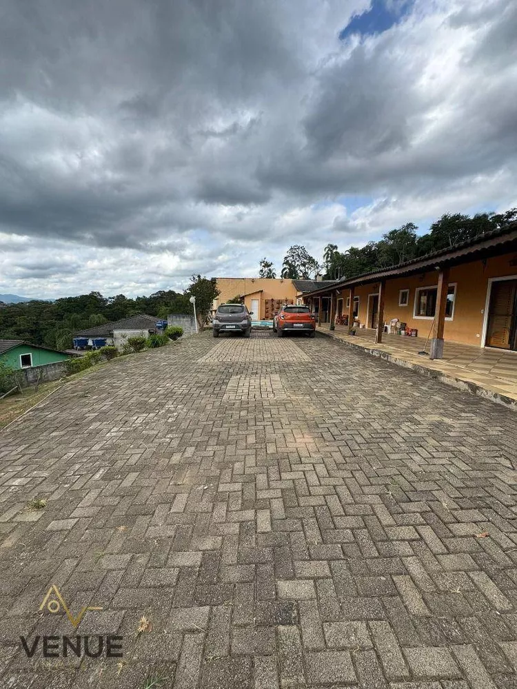 Chácara, 3 quartos, 1400 m² - Foto 4