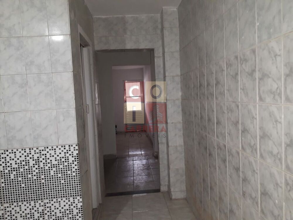 Casa para alugar com 1 quarto, 60m² - Foto 7