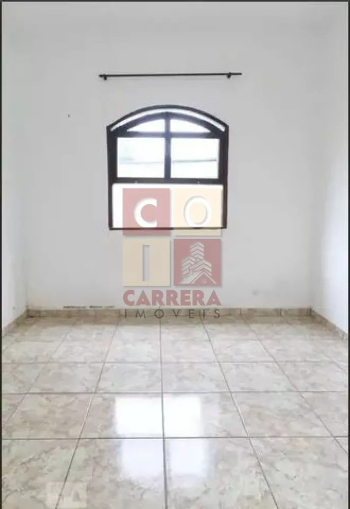 Casa à venda com 3 quartos, 280m² - Foto 4