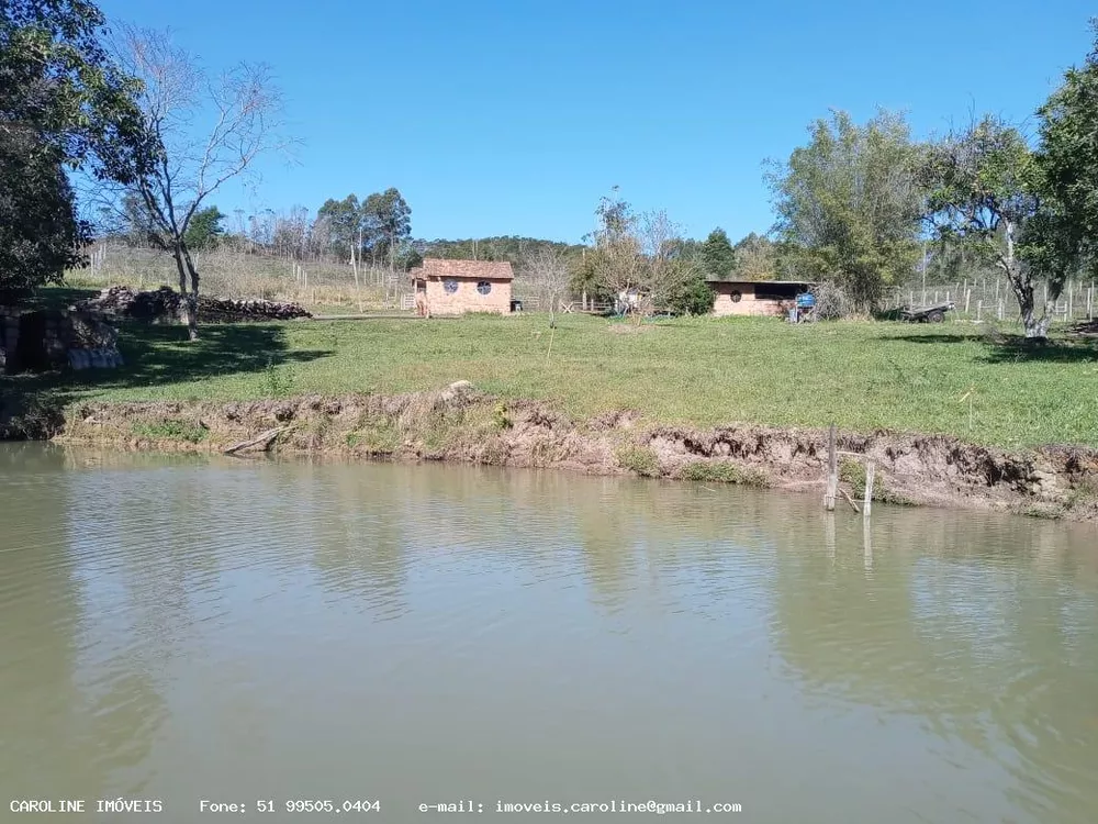 Fazenda à venda com 2 quartos, 180000m² - Foto 1