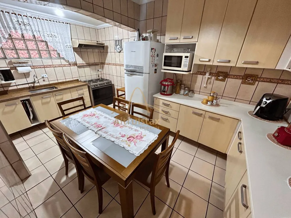 Casa, 3 quartos, 342 m² - Foto 4