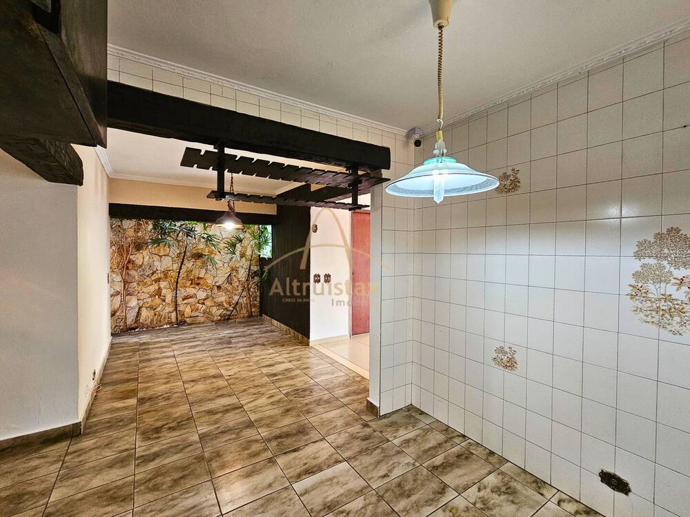Casa, 4 quartos, 300 m² - Foto 2