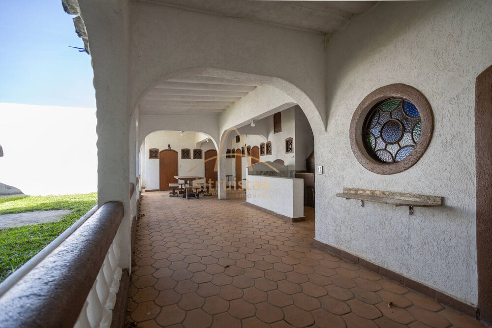 Casa à venda com 3 quartos, 480m² - Foto 3