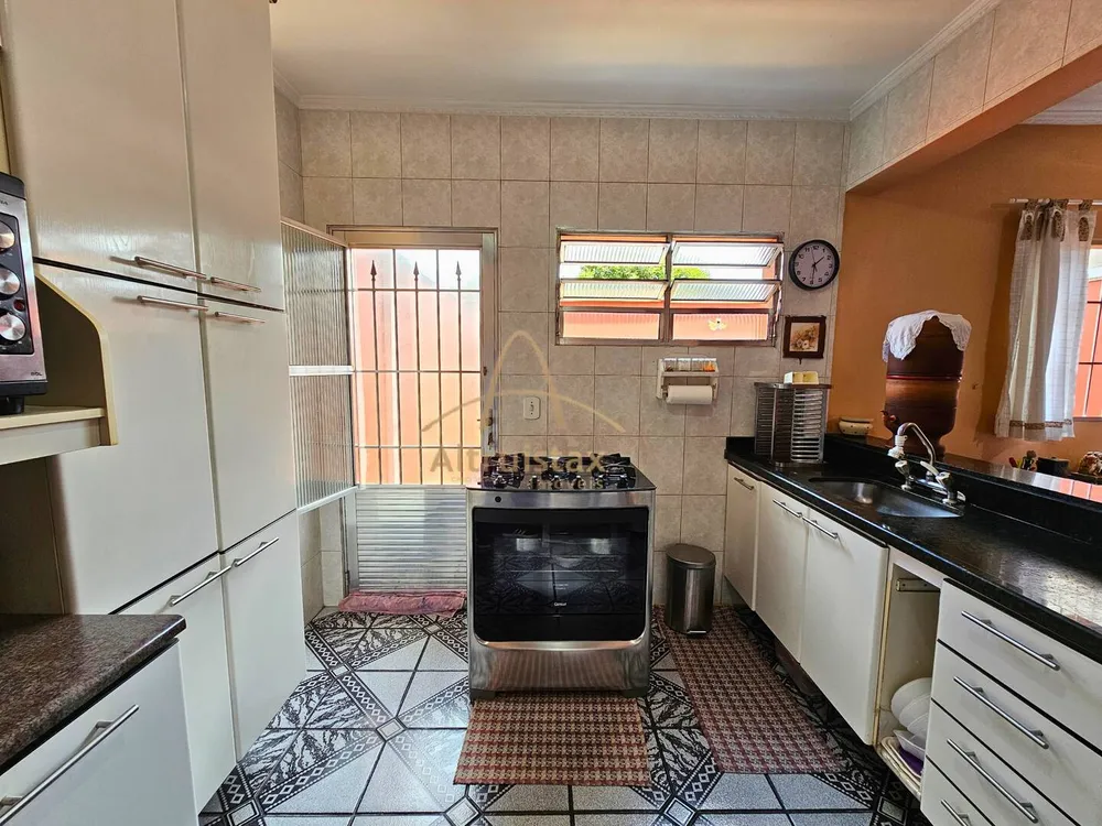 Casa, 3 quartos, 214 m² - Foto 6