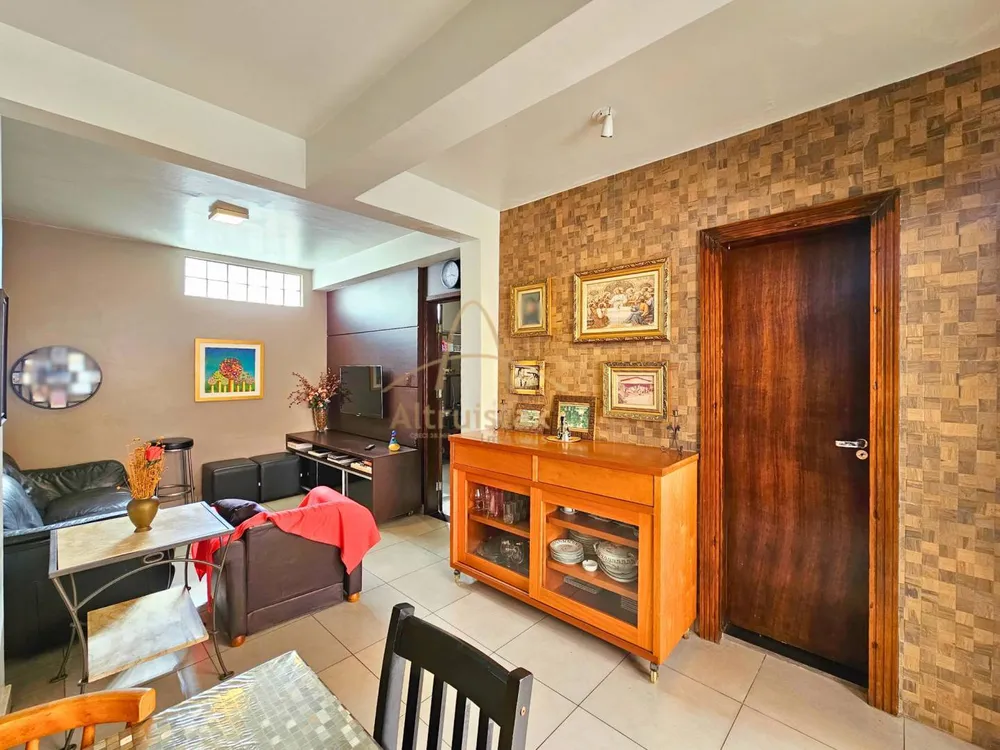 Casa, 3 quartos, 200 m² - Foto 2