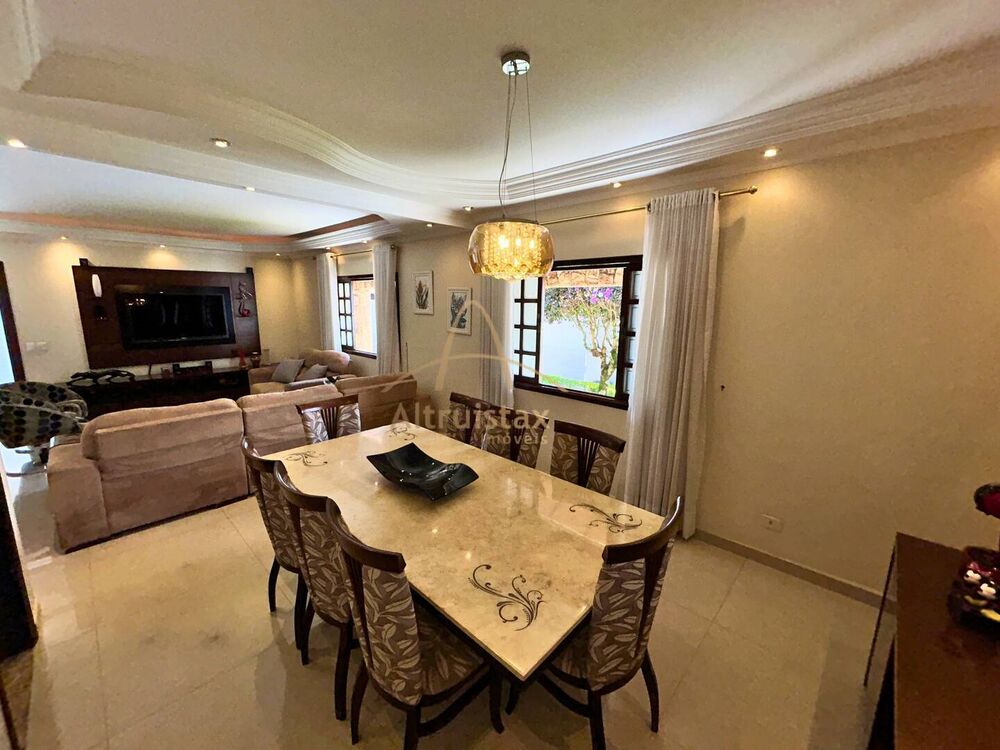 Casa, 3 quartos, 200 m² - Foto 2